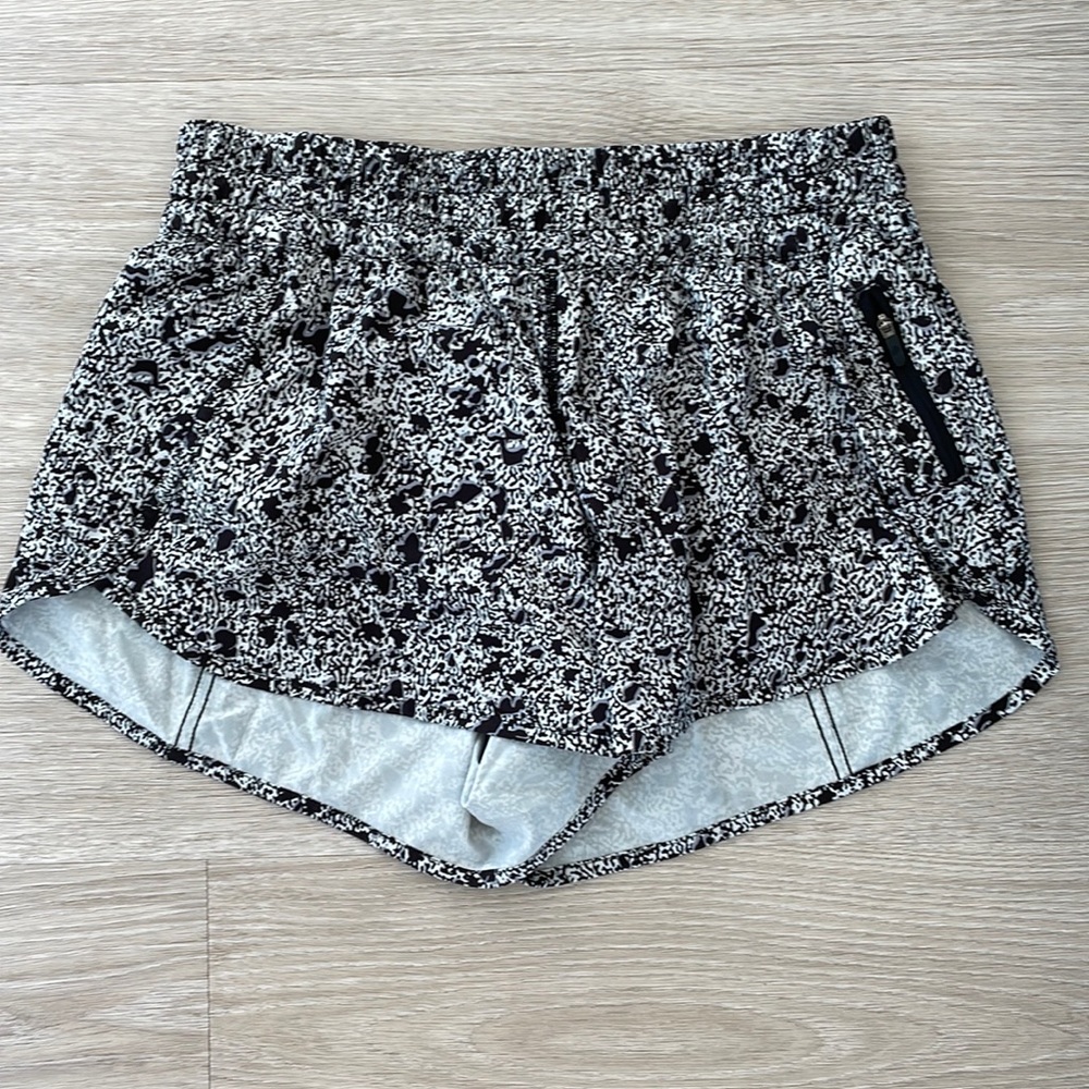 Tracker short V 4 Lululemon